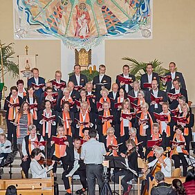 Foto: Der Kirchenchor InSpirit beim Adventskonzert 2018